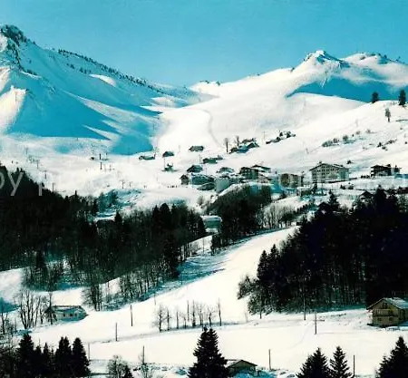 Holiday home Chez Meme Cour